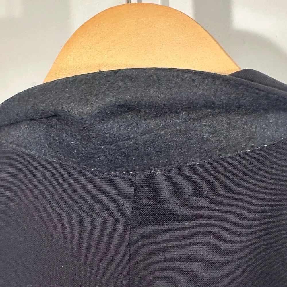 Bill Blass USA Men’s Navy Blazer Gold Buttons (prep, old money, academia 44R